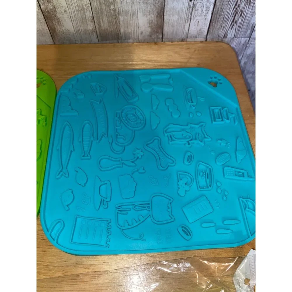 2 Licking Mats w/ Suction Cups Dogs Cats Slow Feeder Boredom Anxiety Nail Trim